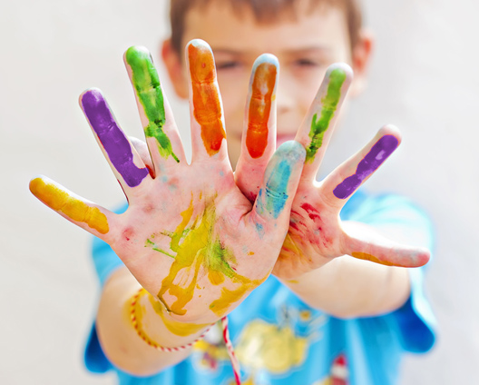 hand painting play therapy